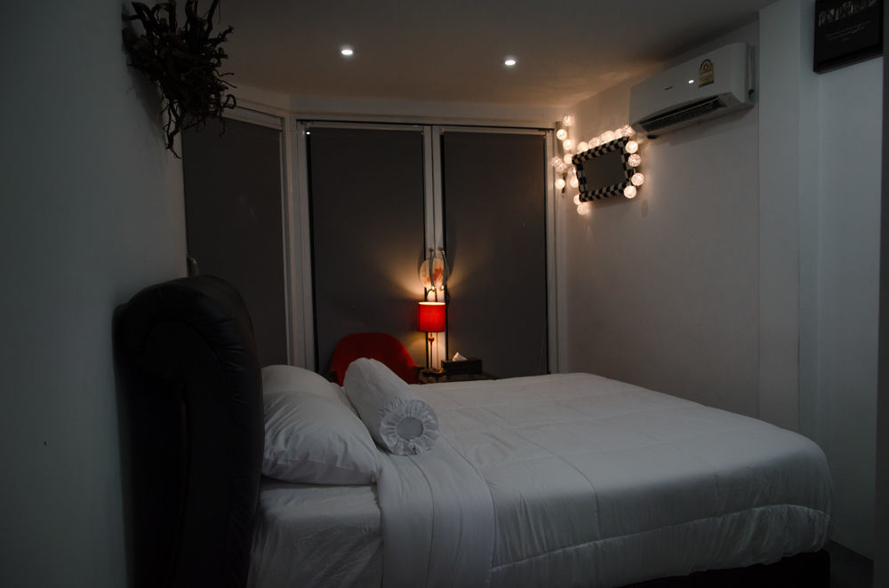 Bed And Butler Hostel Banguecoque Exterior foto
